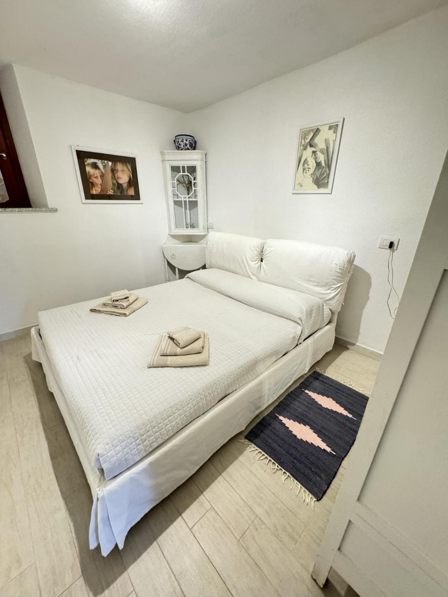 Blue Portrait House Apartment Golfo Aranci Bagian luar foto