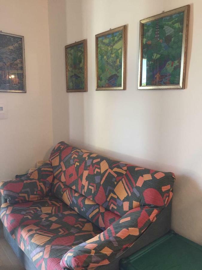 Blue Portrait House Apartment Golfo Aranci Bagian luar foto