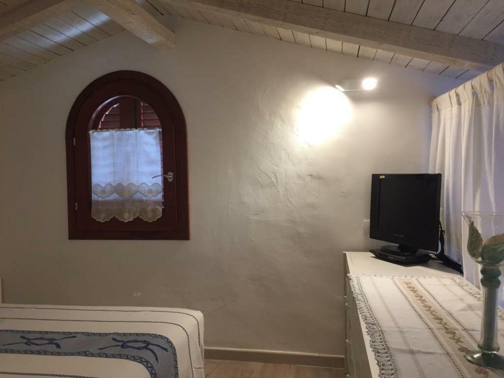 Blue Portrait House Apartment Golfo Aranci Bagian luar foto